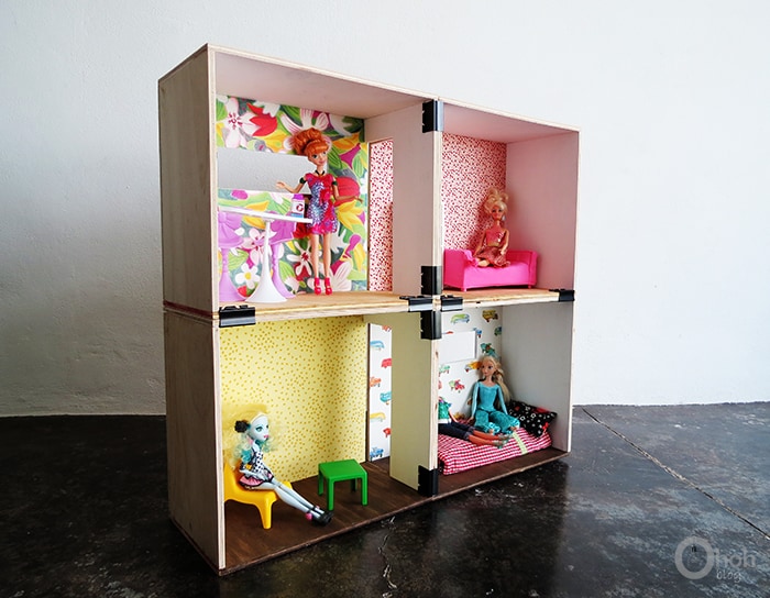 DIY barbie doll house