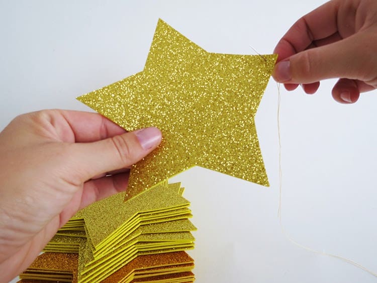 DIY stars ornaments Christmas tree