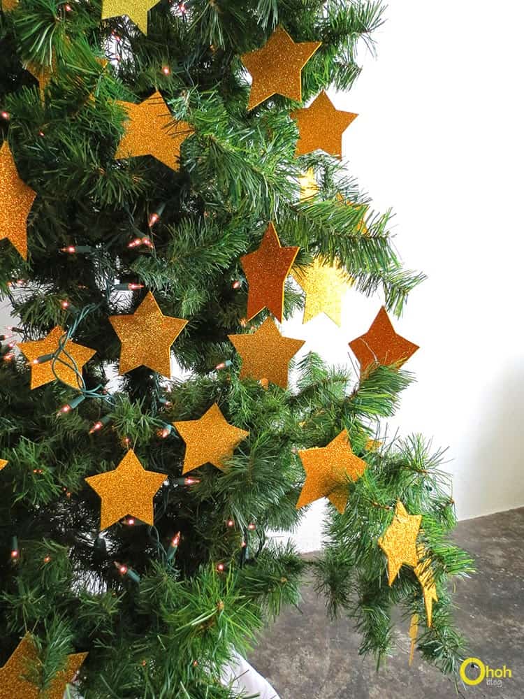 DIY stars ornaments Christmas tree