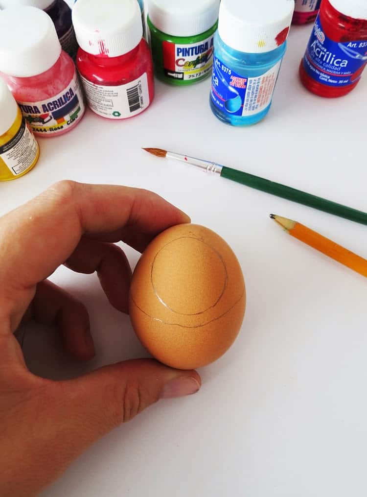 diy drawing on easter eggs