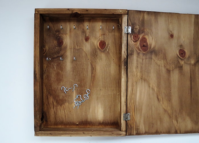 screwing hooks key box