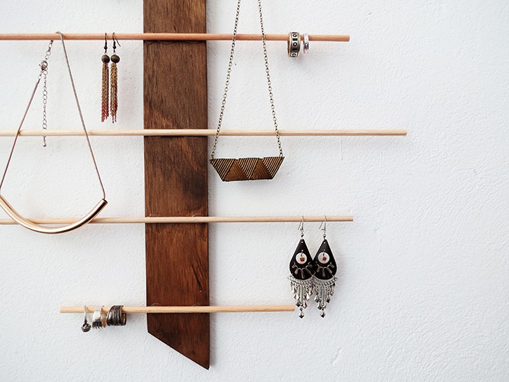 diy wall jewelry organizer