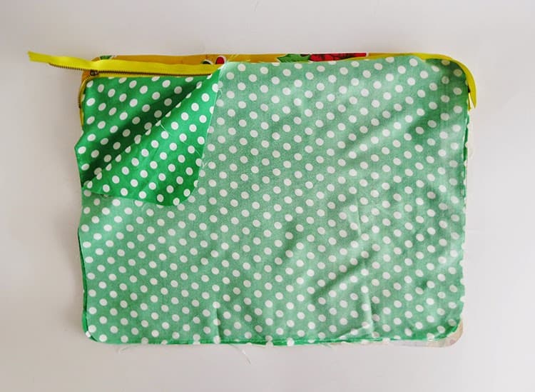 laptop sleeve pattern with zipper