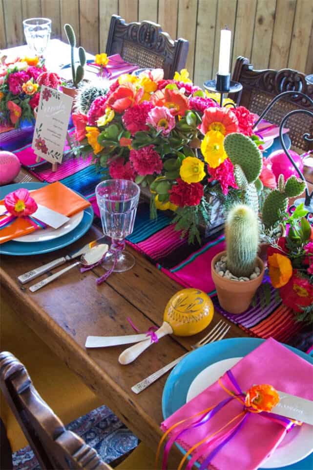 12 Surprisingly Simple Outdoor Table Settings That Will Wow Your Guests