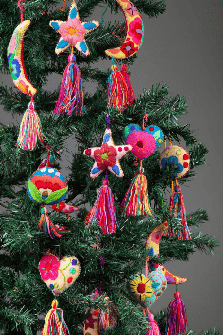 Breaking Traditions Mexican Christmas Decorations That Will Leave You   Image 43 720x1080 