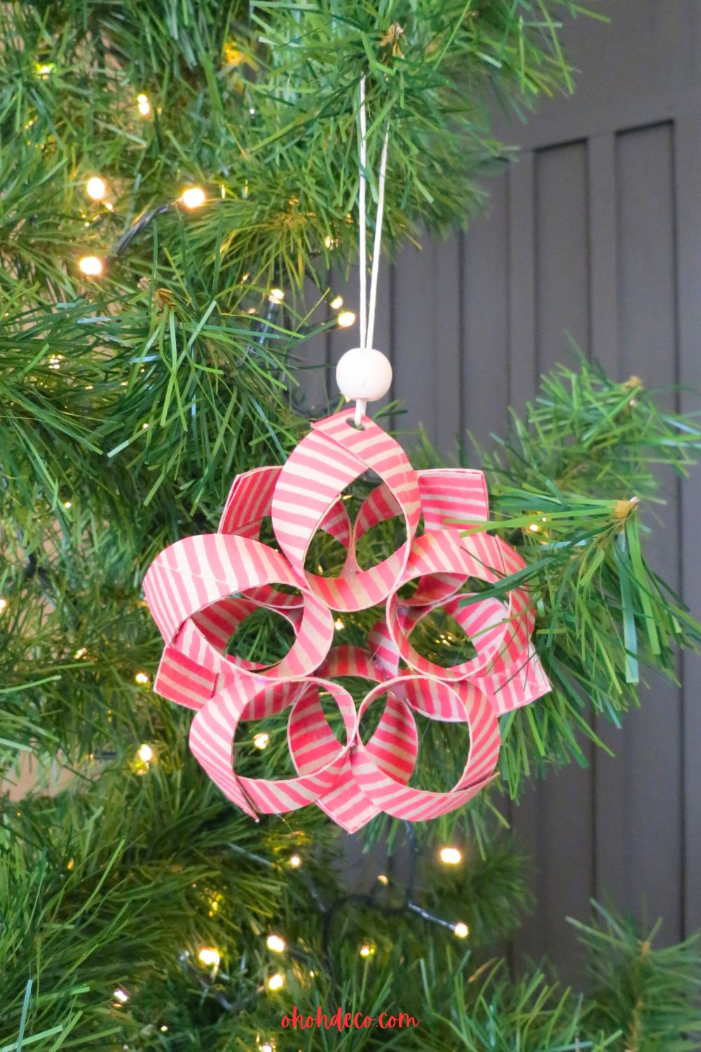 Christmas decorations with toilet paper rolls