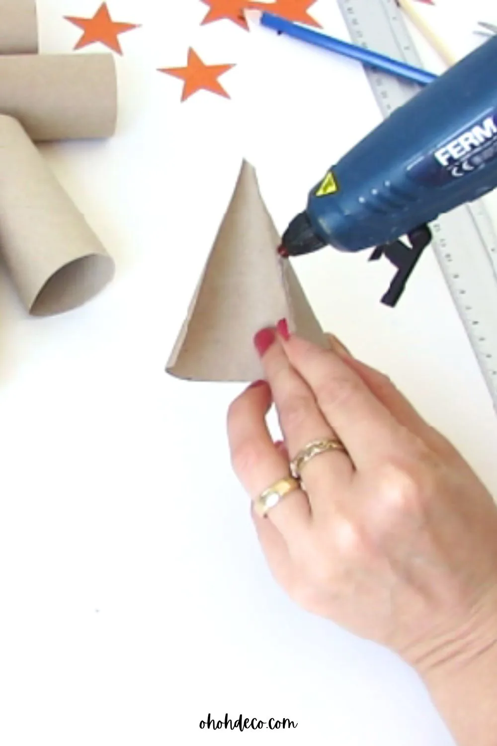 Make a cone using the paper roll