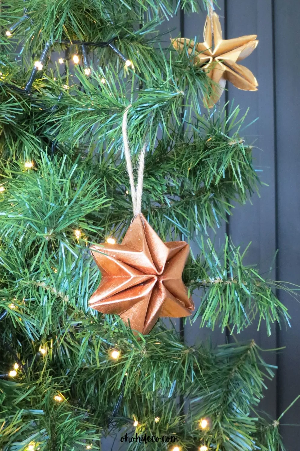 make star ornament with toilet paper rolls