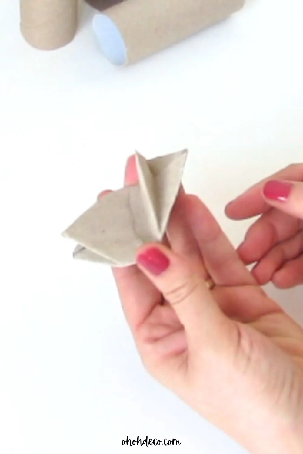 how to make a star with cardboard tube