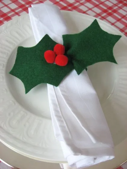 Holly napkin ornament